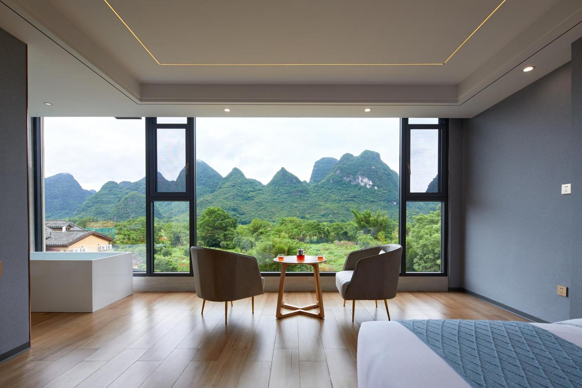 Yangshuo Fortune Lake Inn- One Way Free Pick Up From Airport Or Ts Over 3 Nights ภายนอก รูปภาพ