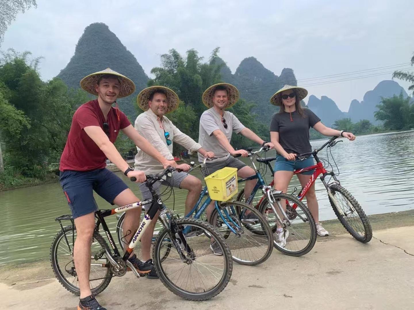 Yangshuo Fortune Lake Inn- One Way Free Pick Up From Airport Or Ts Over 3 Nights ภายนอก รูปภาพ
